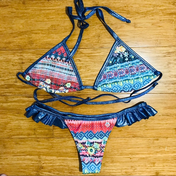 Metallic Ruffled Southwest Print Bikini - Picture 2 of 2